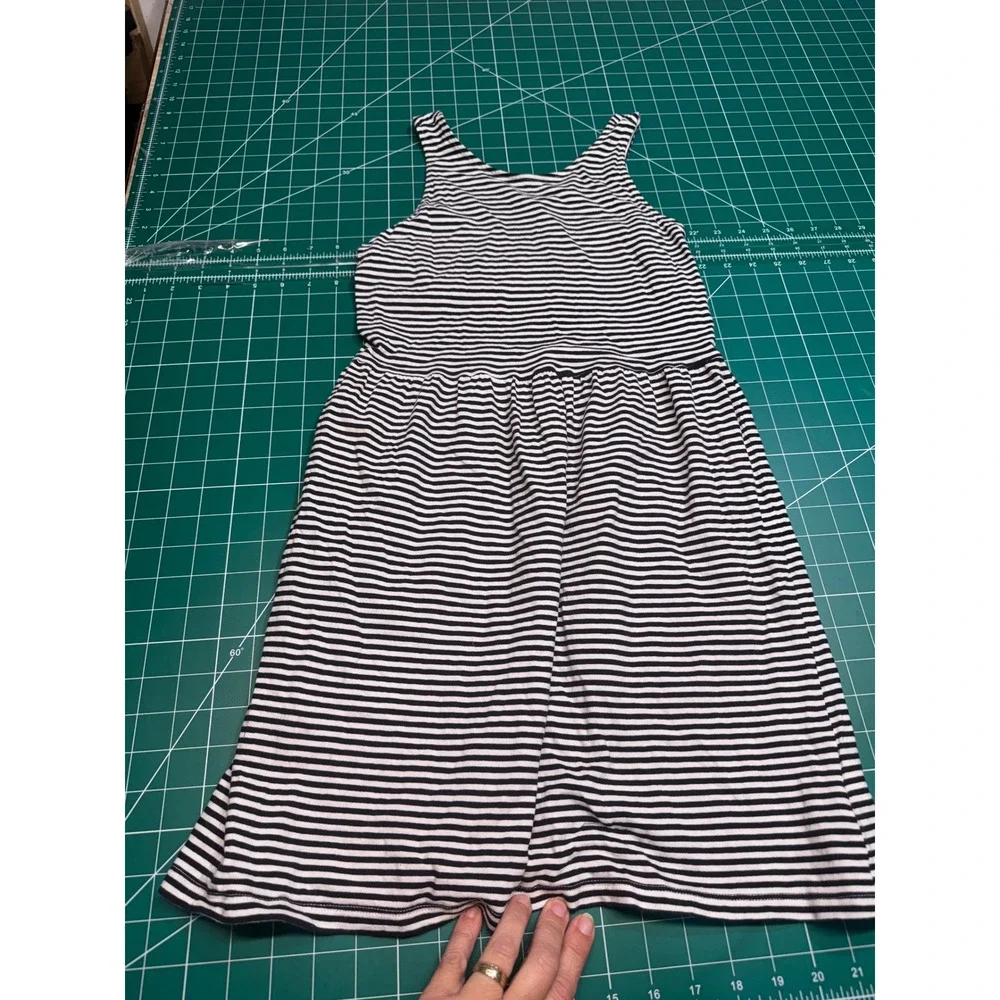 Old Navy Girls XL 14 Black White Striped Sleeveless Jersey Knit Skater Dress